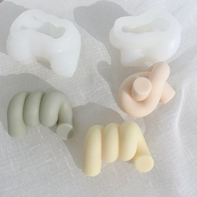 Coil Knot Mold